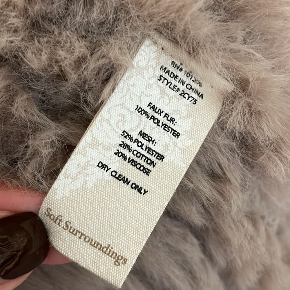 Faux fur Taupe Vest by Soft Surroundings Small - Picture 8 of 10